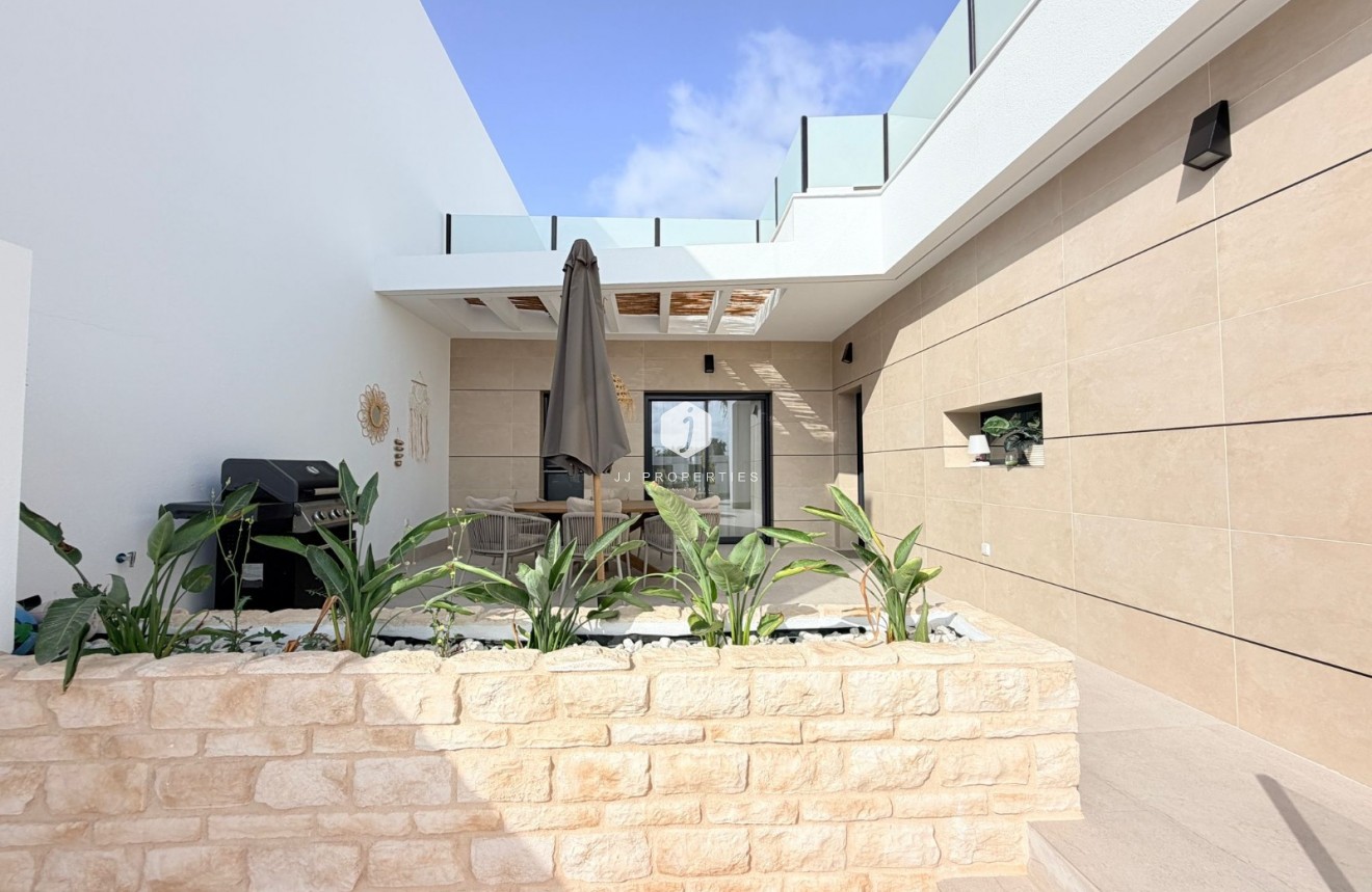 Z drugiej ręki - Villa -
Dolores - Costa Blanca
