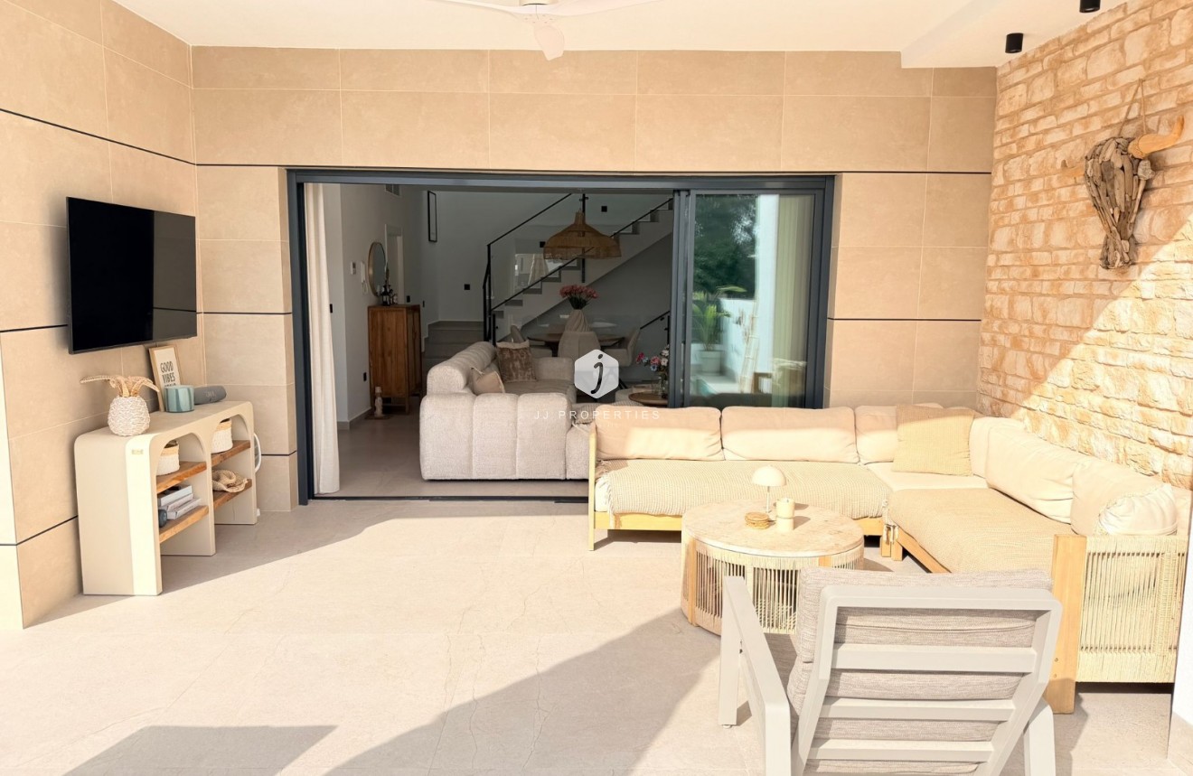 Z drugiej ręki - Villa -
Dolores - Costa Blanca