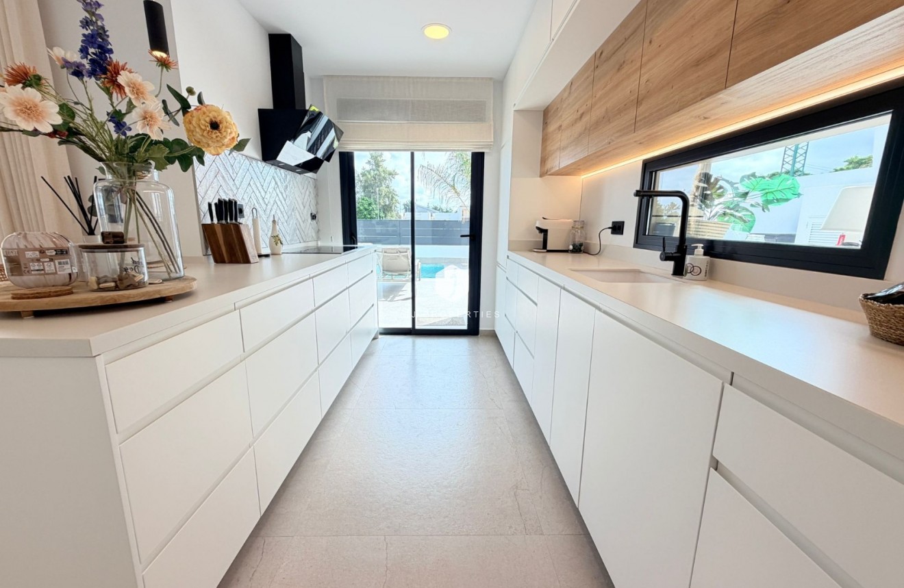 Z drugiej ręki - Villa -
Dolores - Costa Blanca