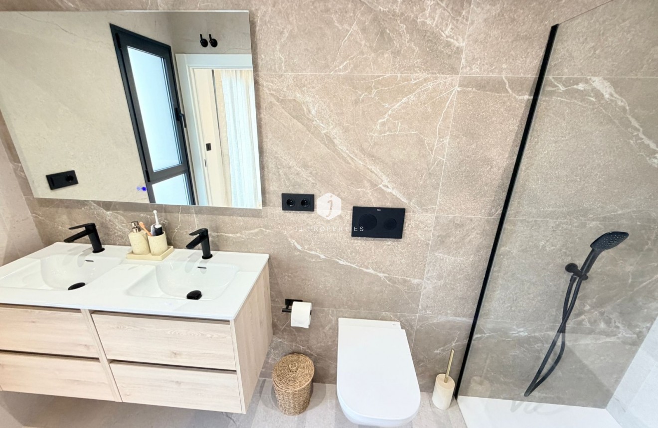 Z drugiej ręki - Villa -
Dolores - Costa Blanca
