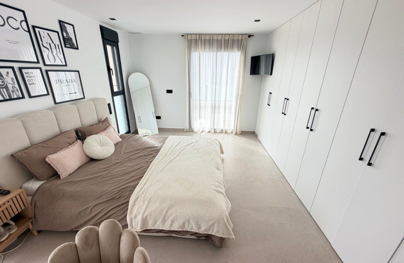 Z drugiej ręki - Villa -
Dolores - Costa Blanca