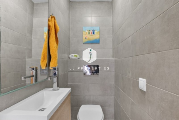 Resale - Villa -
Torrevieja - Costa Blanca