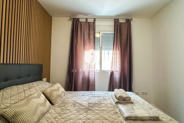 D'occasion - Duplex -
San Miguel de Salinas - Las Filipinas