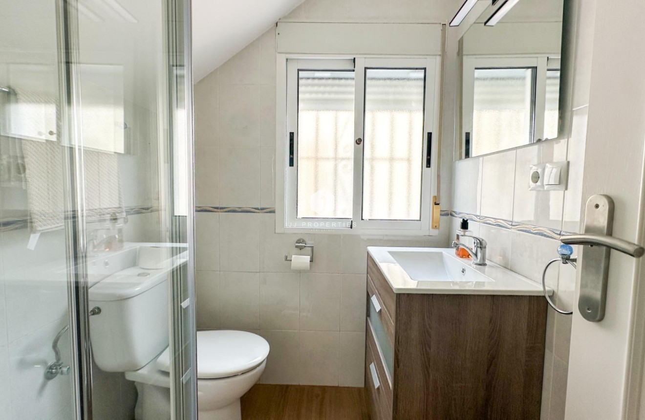 D'occasion - Duplex -
San Miguel de Salinas - Las Filipinas