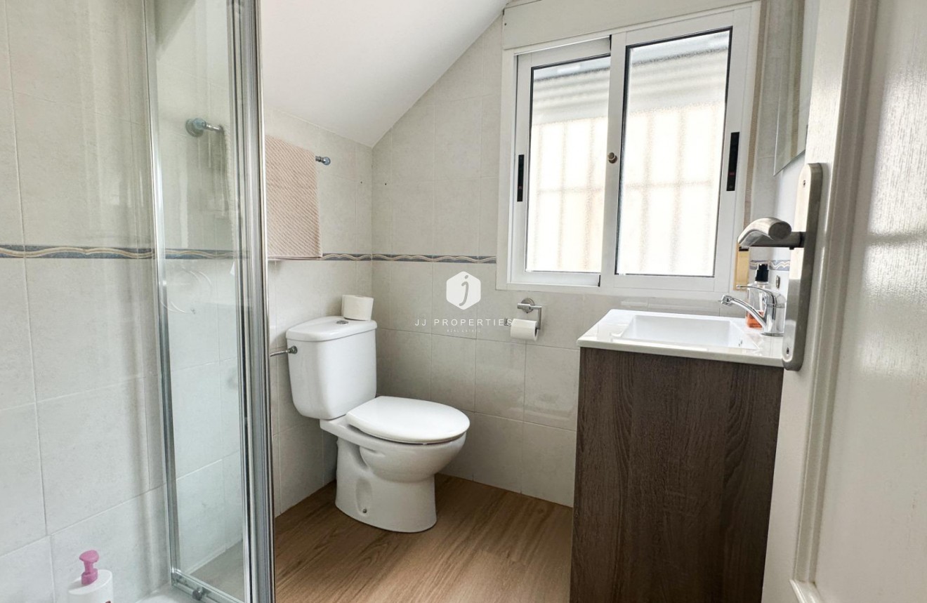 D'occasion - Duplex -
San Miguel de Salinas - Las Filipinas