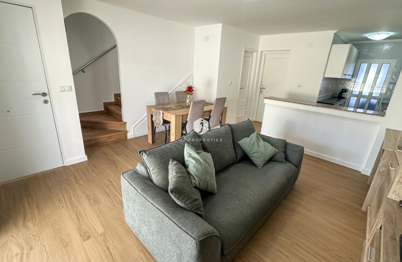 D'occasion - Duplex -
San Miguel de Salinas - Las Filipinas