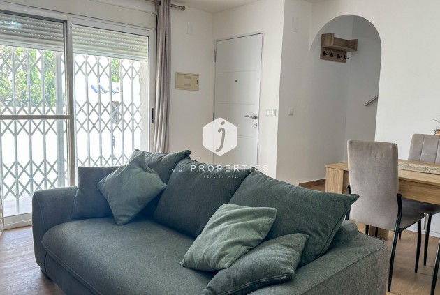 D'occasion - Duplex -
San Miguel de Salinas - Las Filipinas