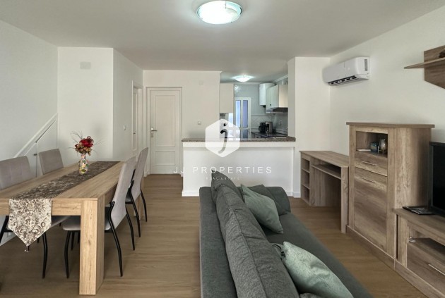 D'occasion - Duplex -
San Miguel de Salinas - Las Filipinas