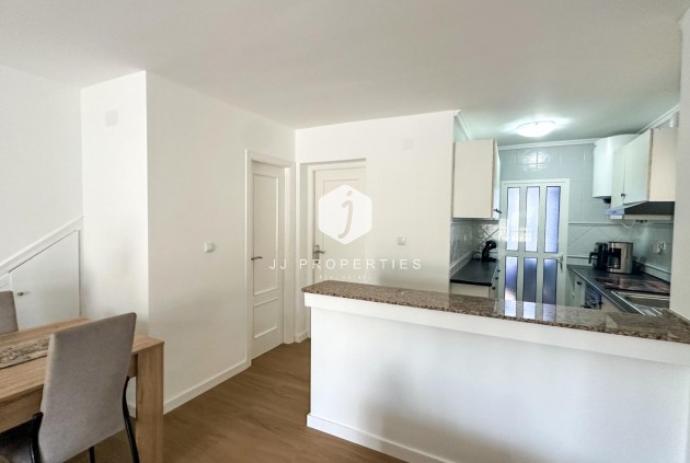 D'occasion - Duplex -
San Miguel de Salinas - Las Filipinas