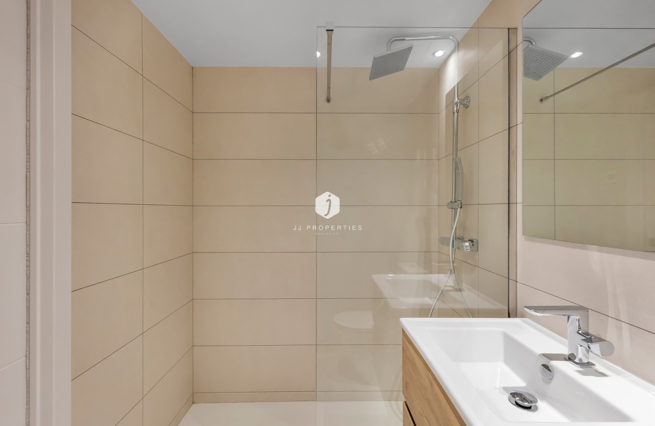 Resale - Apartment / flat -
Torrevieja - Costa Blanca