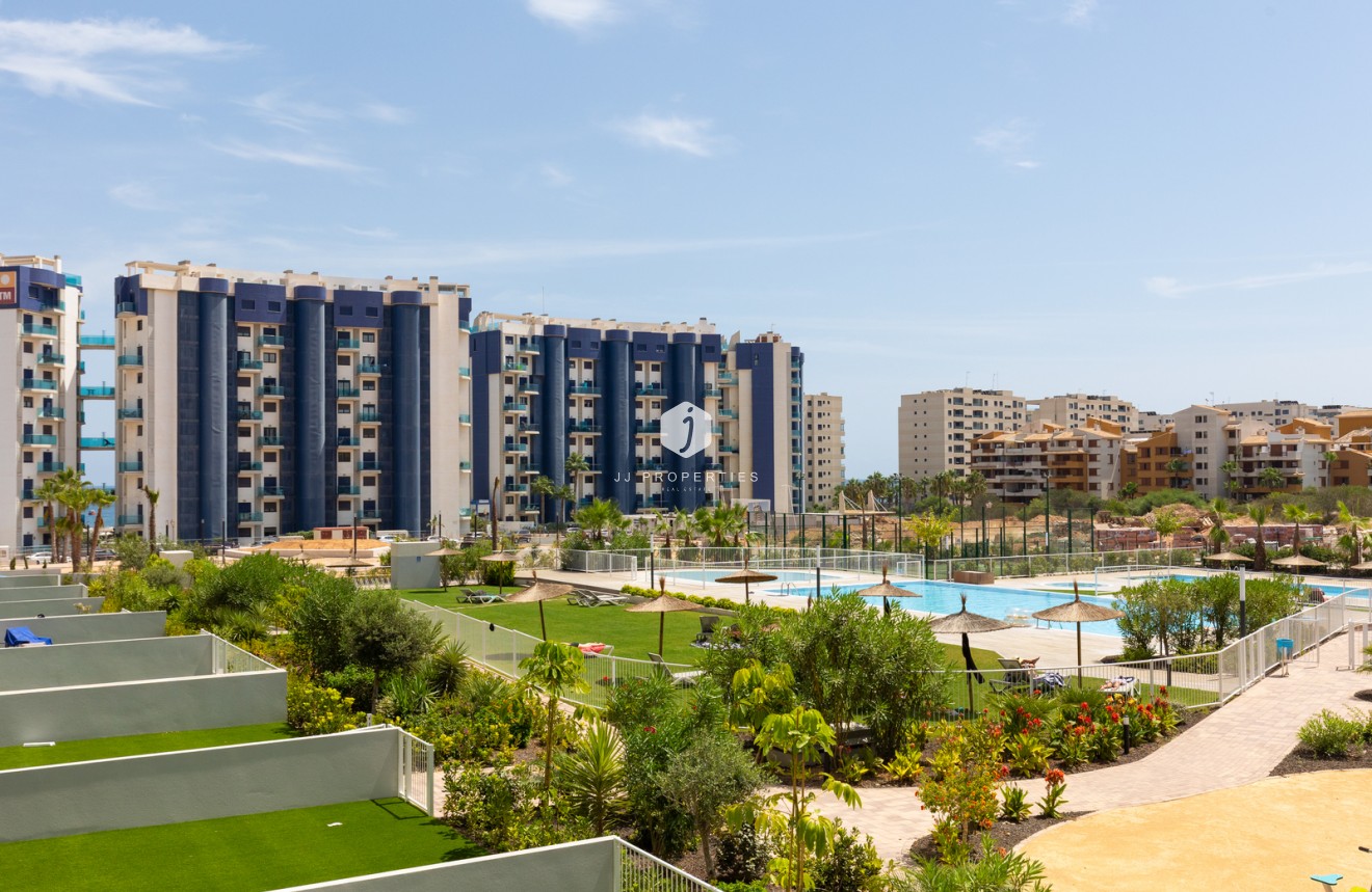 Resale - Apartment / flat -
Torrevieja - Costa Blanca