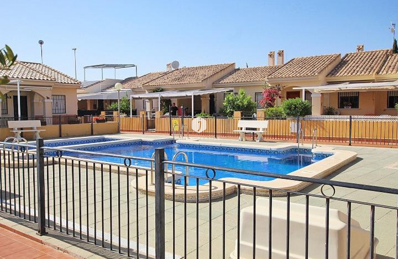 D'occasion - Bungalow -
Guardamar del Segura - 03140