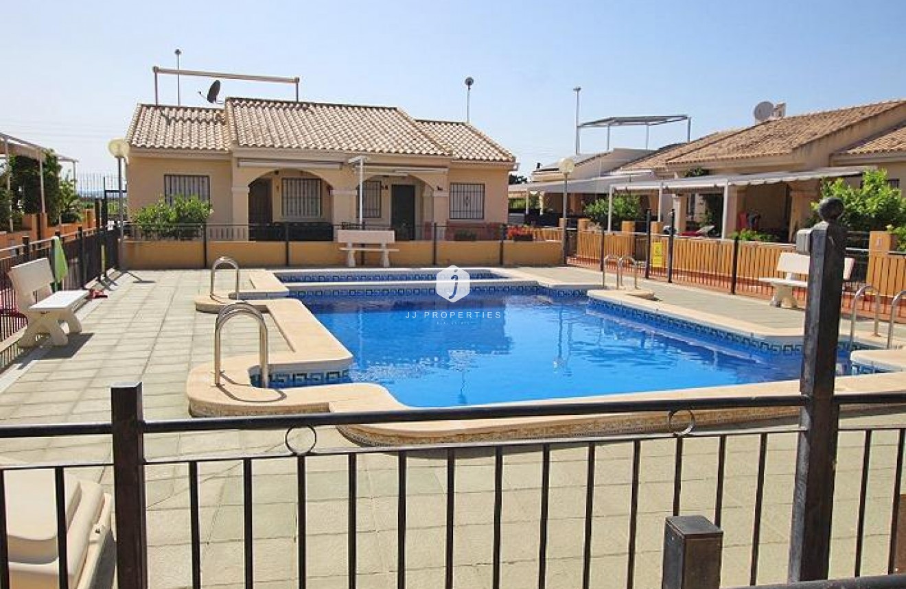 D'occasion - Bungalow -
Guardamar del Segura - 03140
