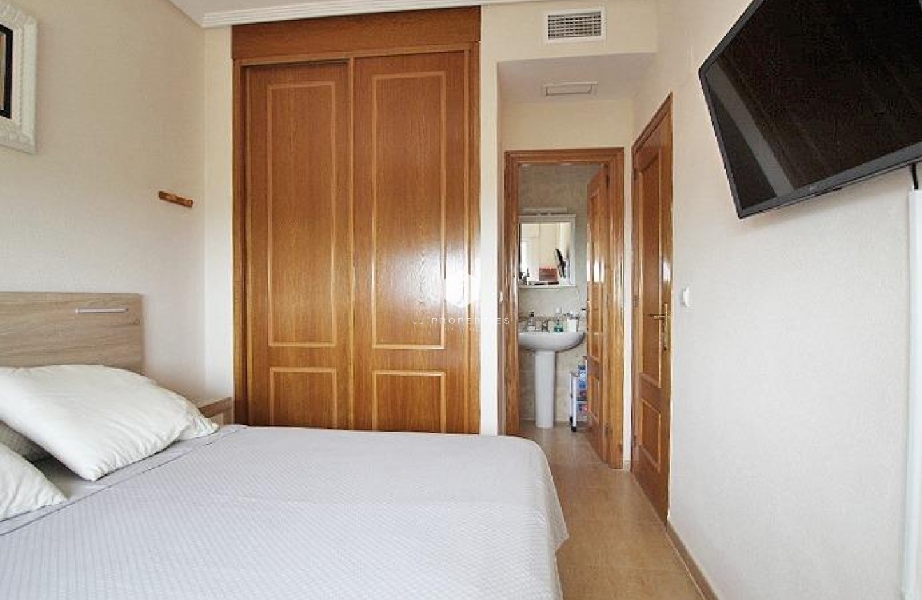 D'occasion - Appartement -
Guardamar del Segura - Avenida del Puerto