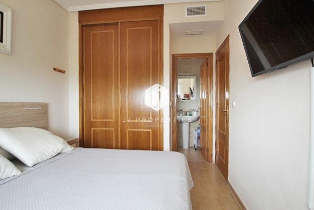 D'occasion - Appartement -
Guardamar del Segura - Avenida del Puerto