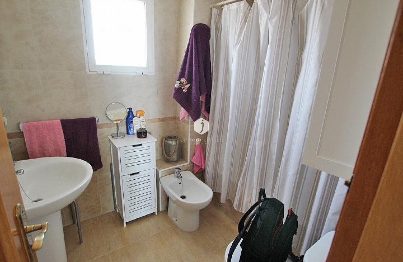 D'occasion - Appartement -
Guardamar del Segura - Avenida del Puerto