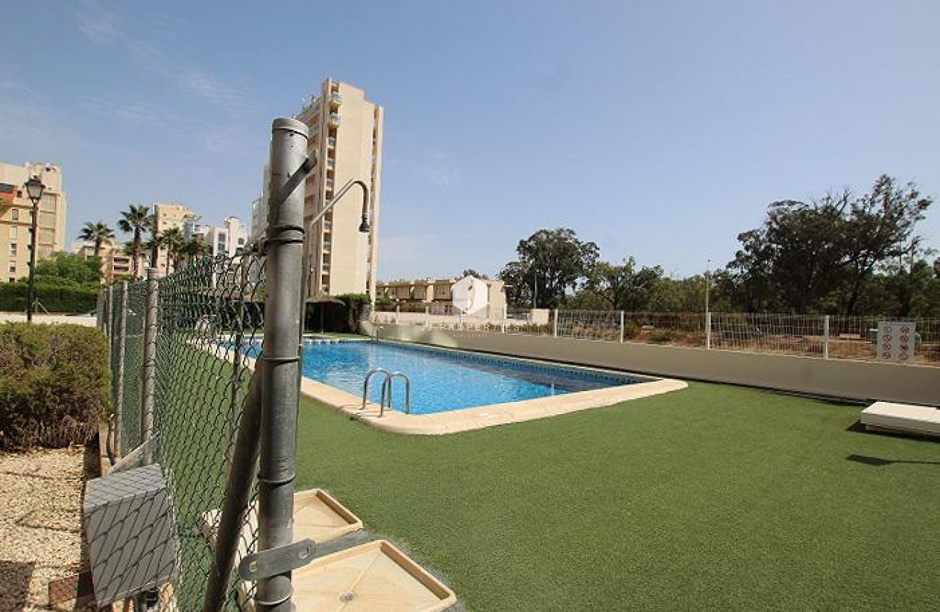D'occasion - Appartement -
Guardamar del Segura - Avenida del Puerto