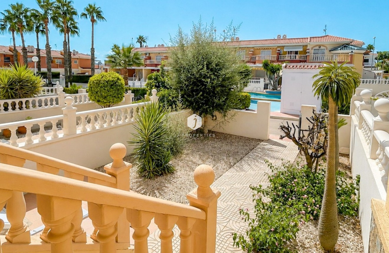 Segunda mano - Chalet -
Ciudad Quesada - Costa Blanca