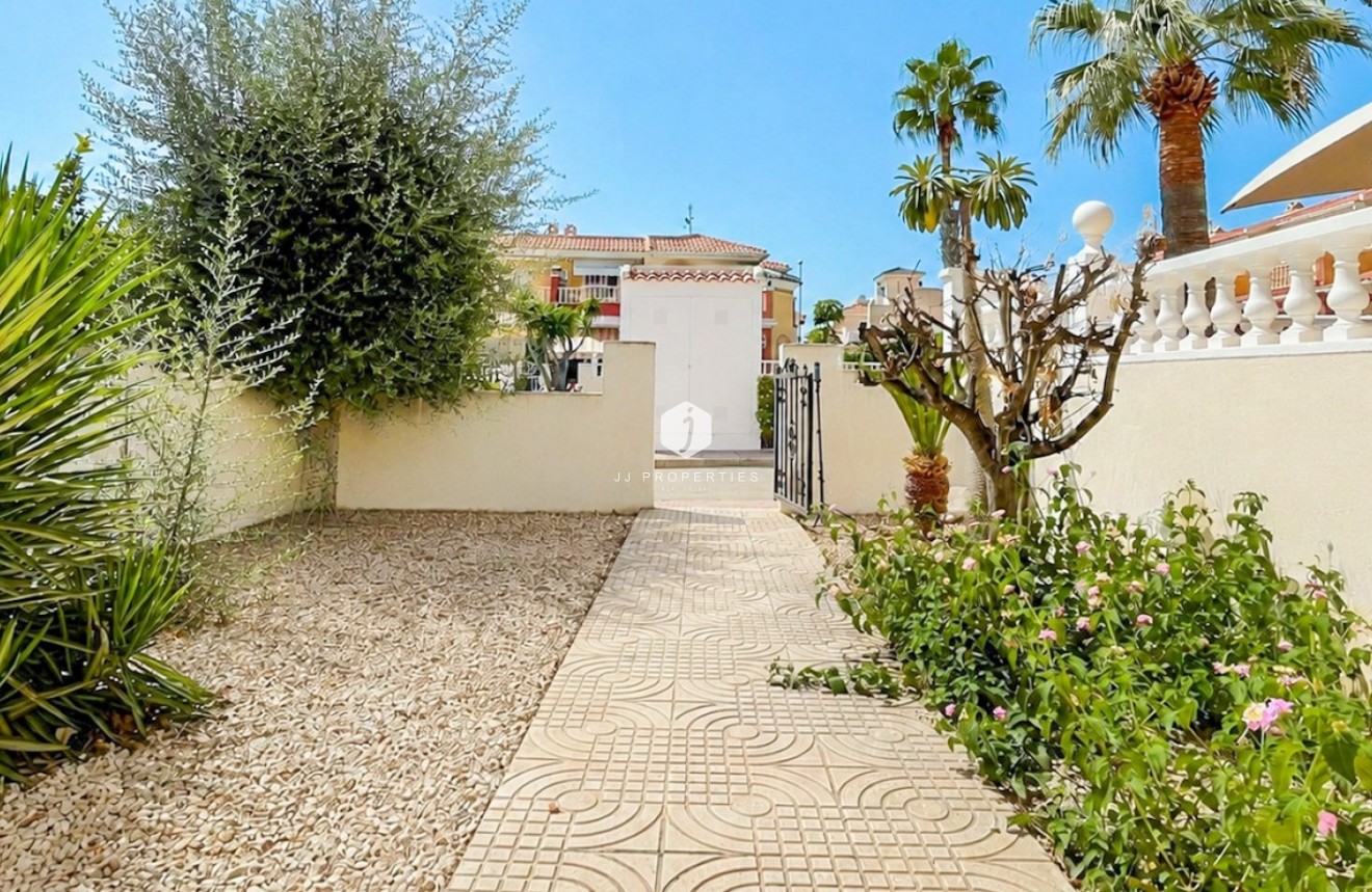 Segunda mano - Chalet -
Ciudad Quesada - Costa Blanca