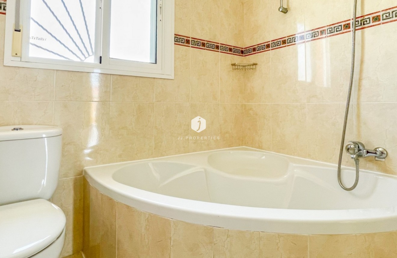 Segunda mano - Chalet -
Ciudad Quesada - Costa Blanca
