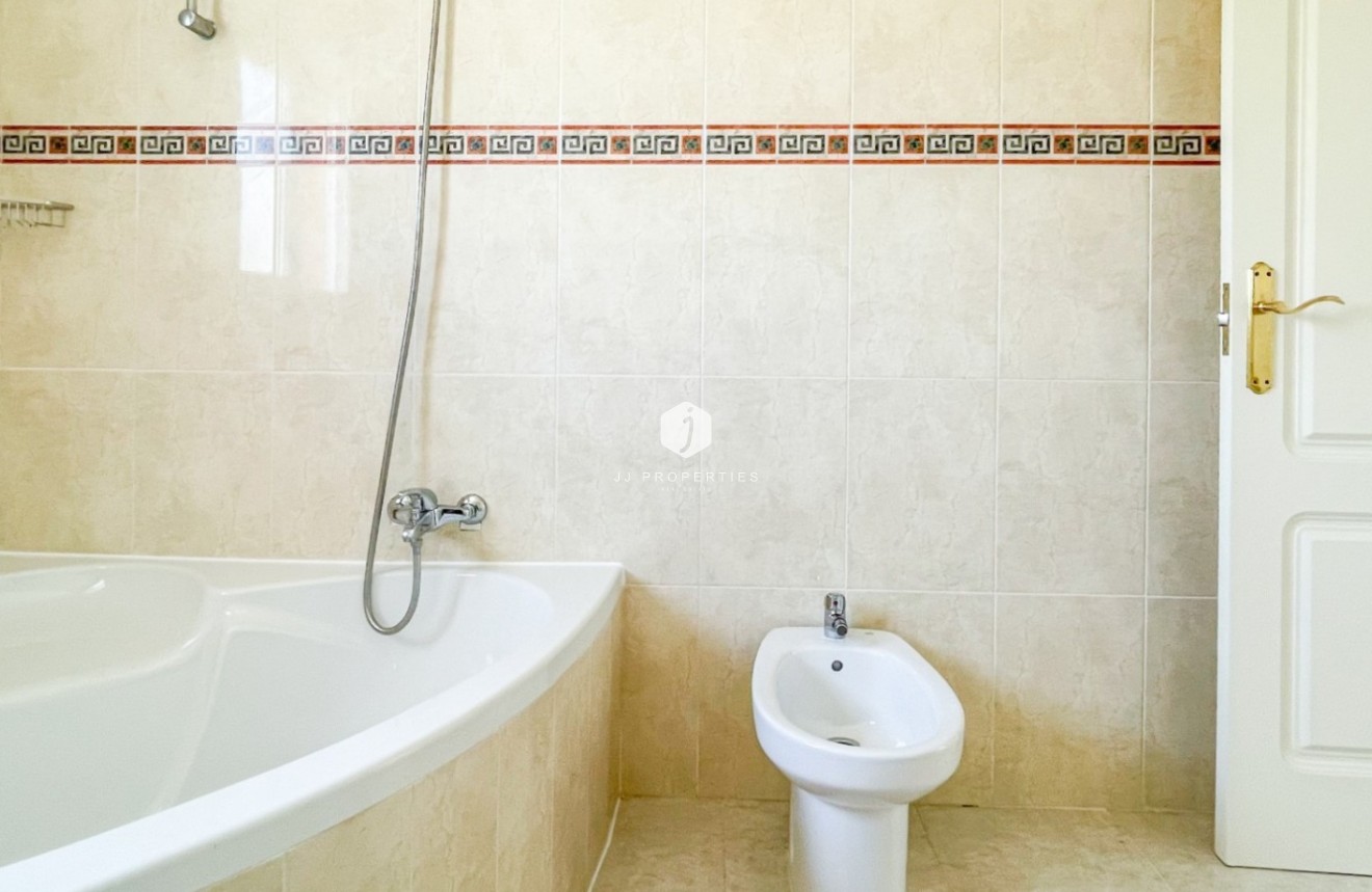 Segunda mano - Chalet -
Ciudad Quesada - Costa Blanca