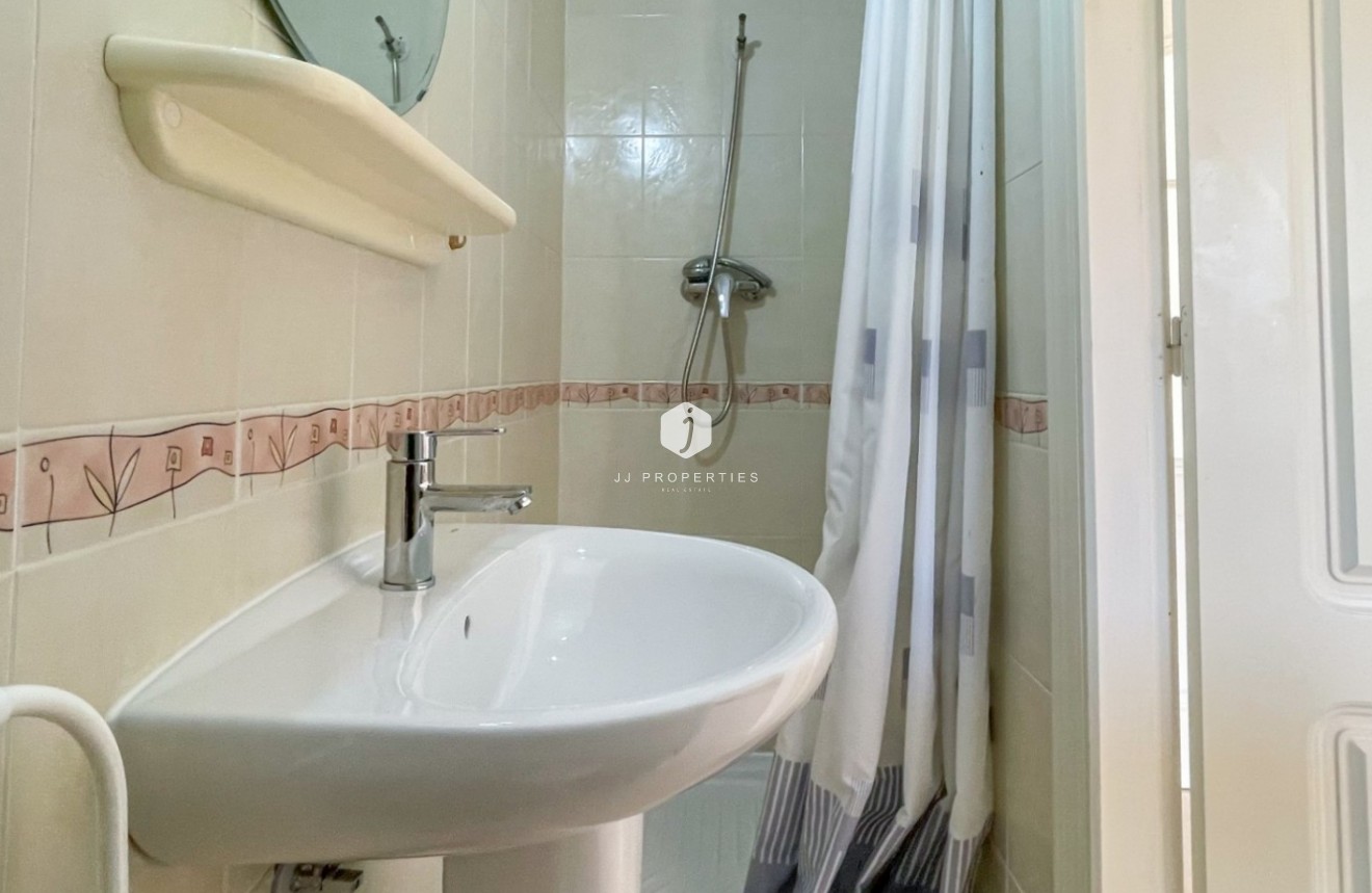Segunda mano - Chalet -
Ciudad Quesada - Costa Blanca