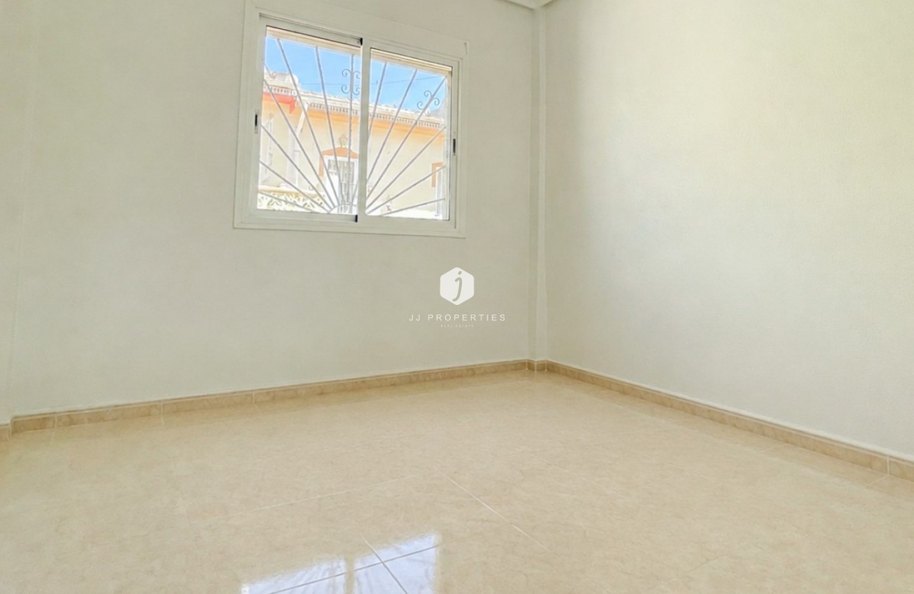 Segunda mano - Chalet -
Ciudad Quesada - Costa Blanca