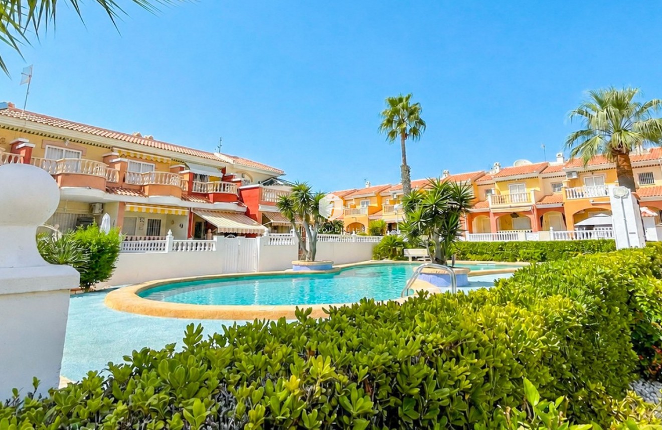 Segunda mano - Chalet -
Ciudad Quesada - Costa Blanca