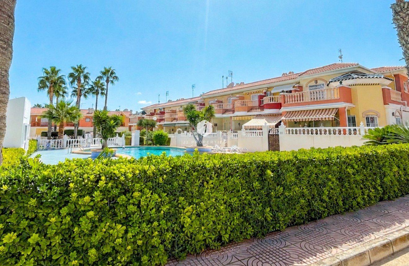 Segunda mano - Chalet -
Ciudad Quesada - Costa Blanca