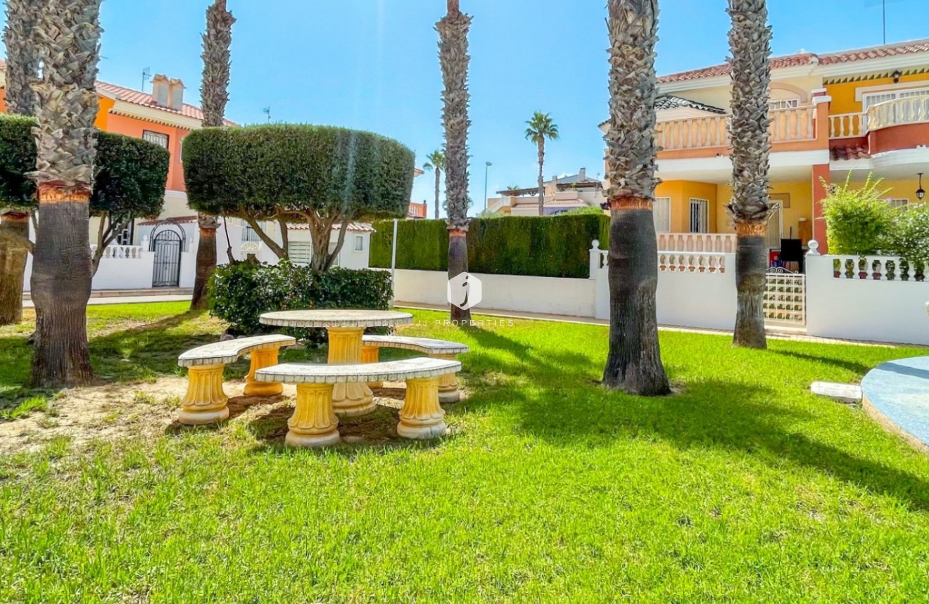 Segunda mano - Chalet -
Ciudad Quesada - Costa Blanca