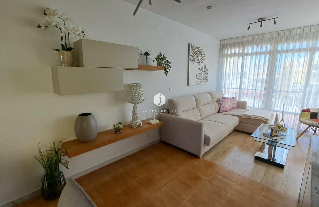 Tweedehands - Appartement / flat -
Torrevieja - Costa Blanca