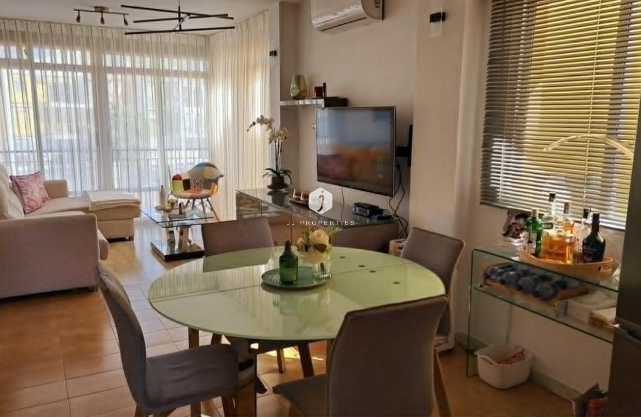 Tweedehands - Appartement / flat -
Torrevieja - Costa Blanca