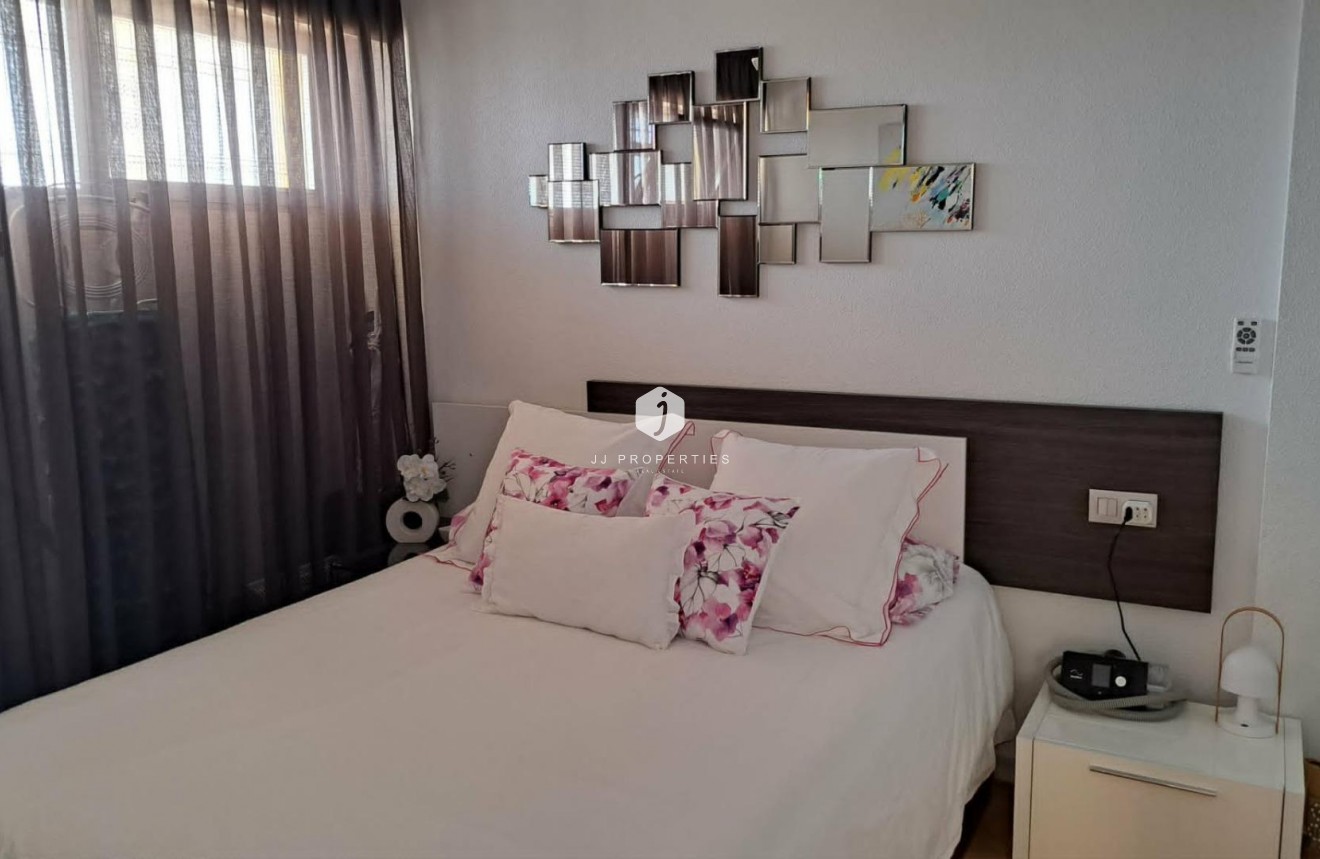 Tweedehands - Appartement / flat -
Torrevieja - Costa Blanca
