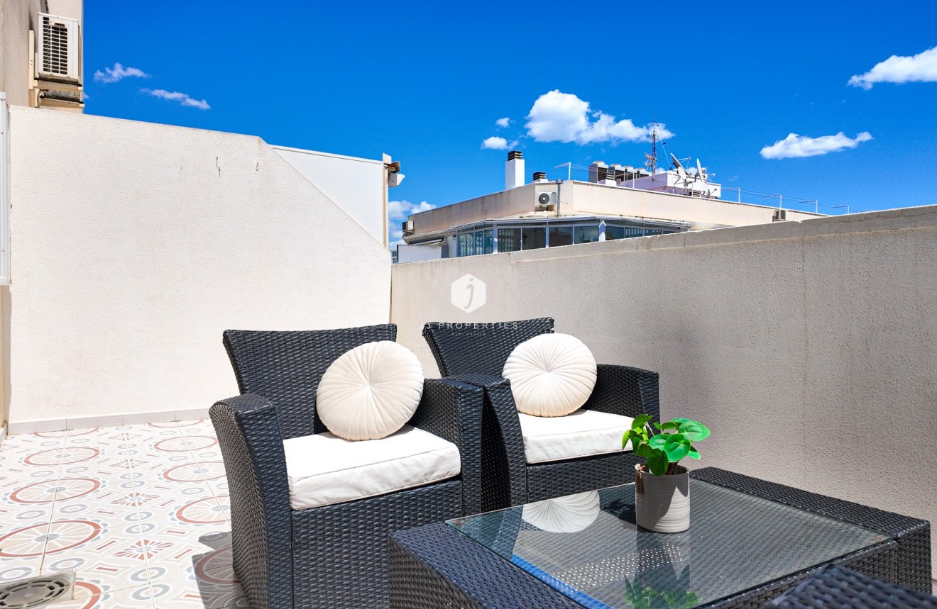 Resale - Apartment / flat -
Torrevieja - Costa Blanca