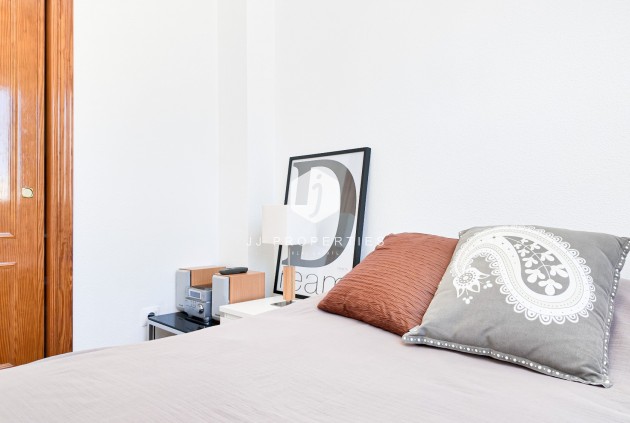 Resale - Apartment / flat -
Torrevieja - Costa Blanca