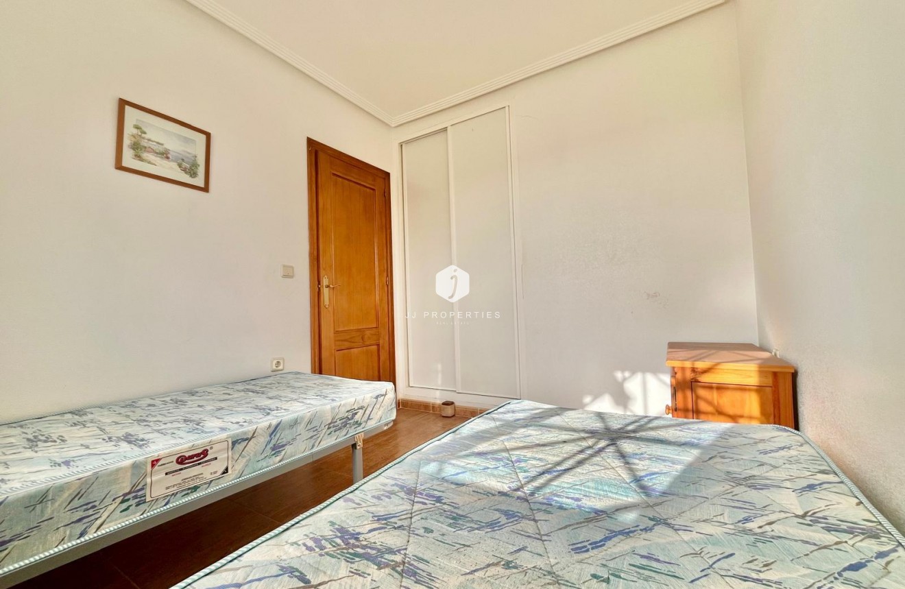 Aus zweiter Hand - Bungalow -
Orihuela Costa - La Chismosa
