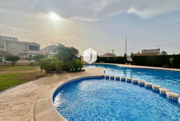 Aus zweiter Hand - Bungalow -
Orihuela Costa - La Chismosa