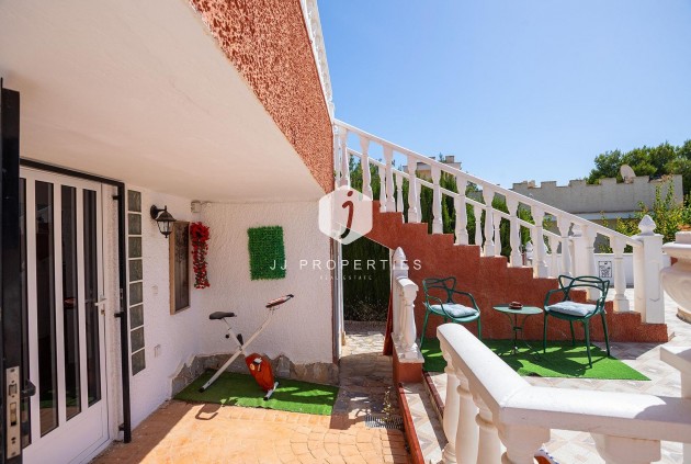 Resale - Villa -
Torrevieja - Los Balcones - Los Altos del Edén