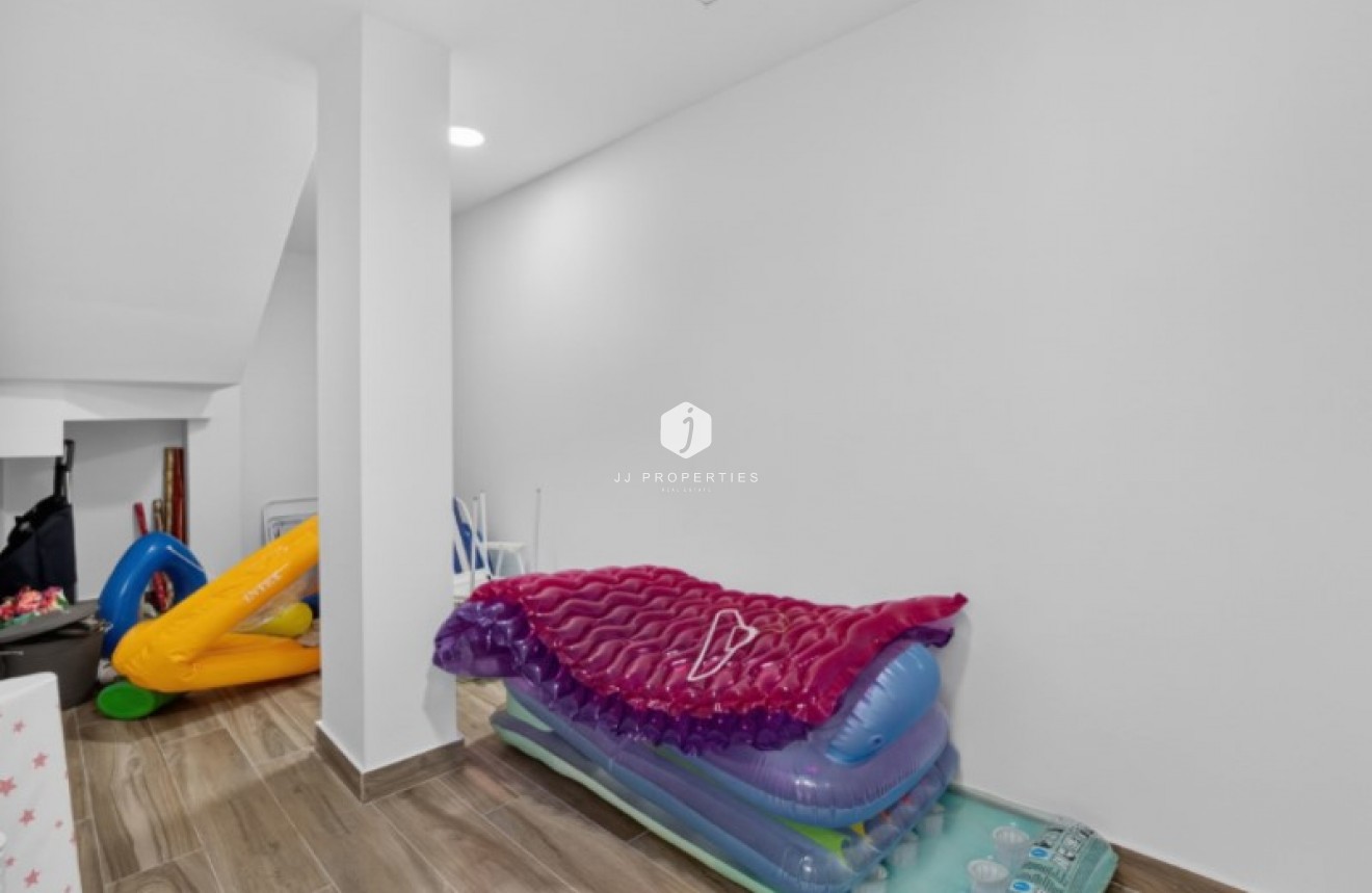 Segunda mano - Villa -
Torrevieja - Costa Blanca