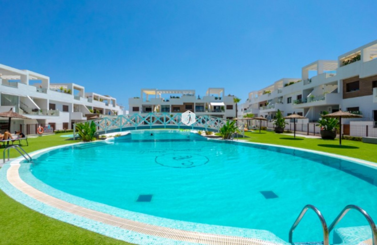 Segunda mano - Villa -
Torrevieja - Costa Blanca