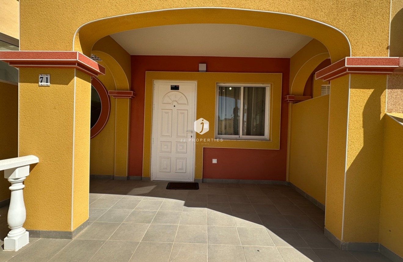 Tweedehands - Chalet -
Orihuela Costa - Costa Blanca