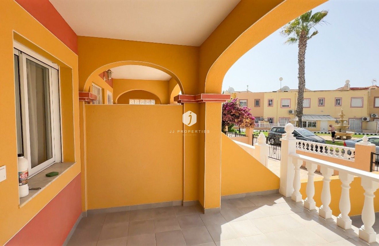 Tweedehands - Chalet -
Orihuela Costa - Costa Blanca