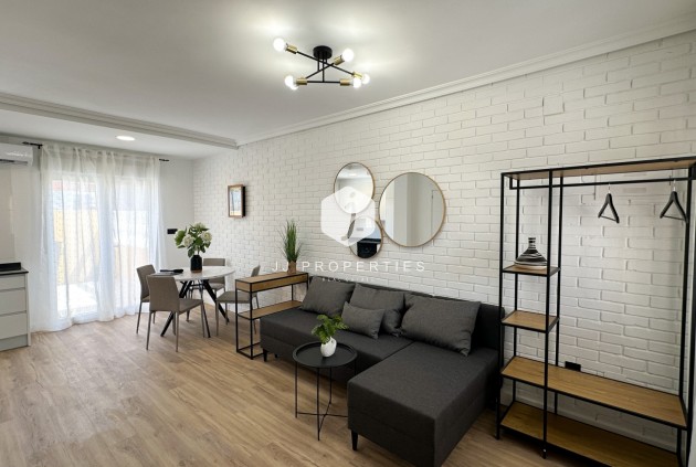 Tweedehands - Chalet -
Orihuela Costa - Costa Blanca