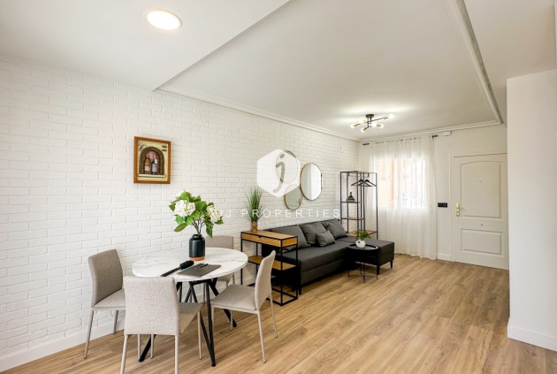 Tweedehands - Chalet -
Orihuela Costa - Costa Blanca