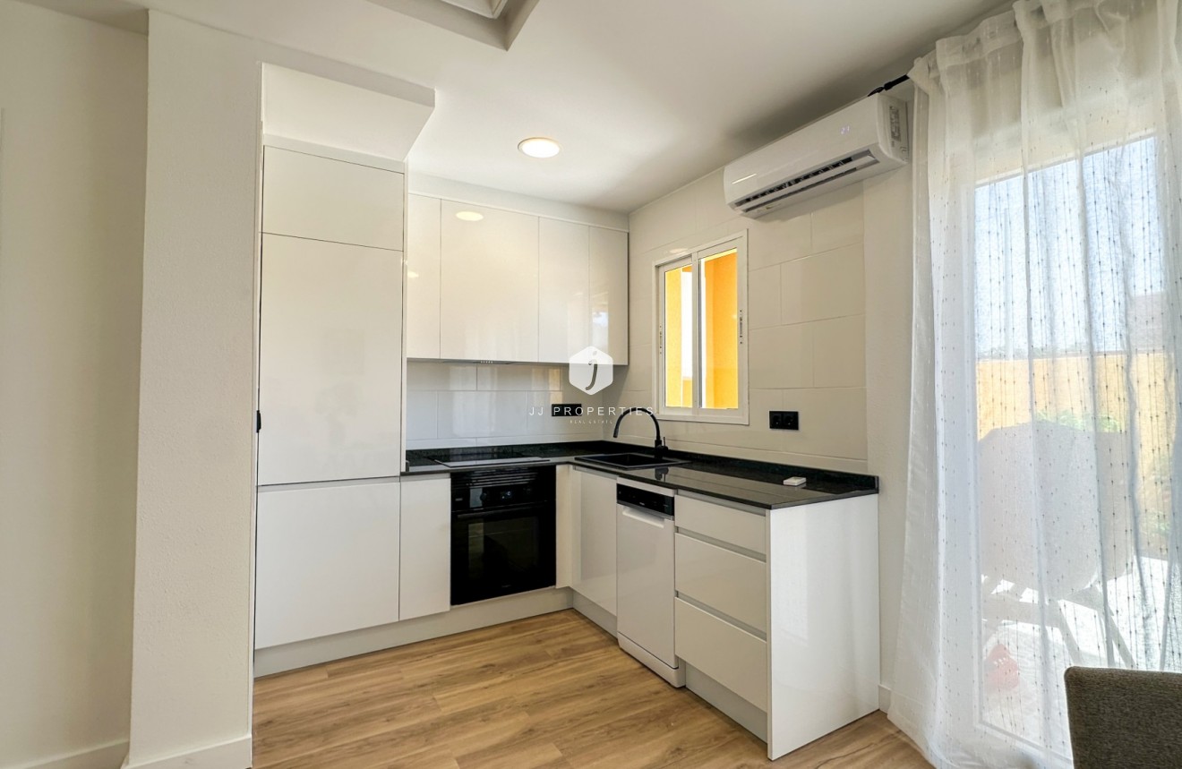 Tweedehands - Chalet -
Orihuela Costa - Costa Blanca