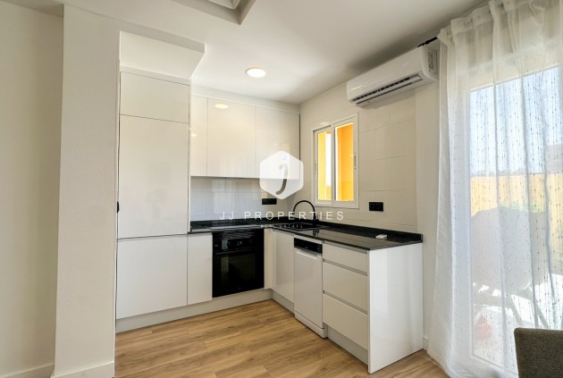 Tweedehands - Chalet -
Orihuela Costa - Costa Blanca