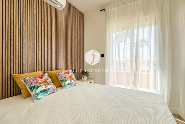 Tweedehands - Chalet -
Orihuela Costa - Costa Blanca