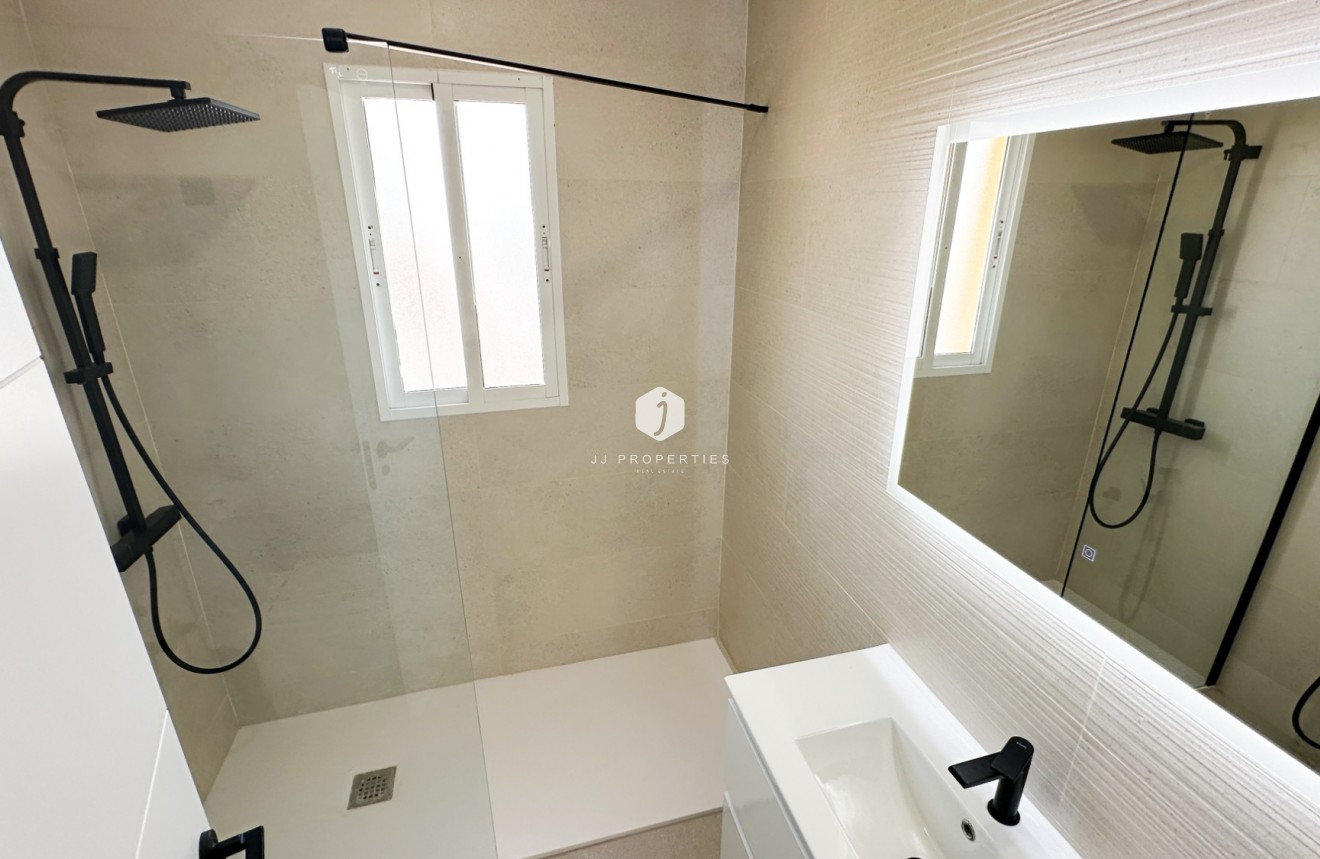 Tweedehands - Chalet -
Orihuela Costa - Costa Blanca