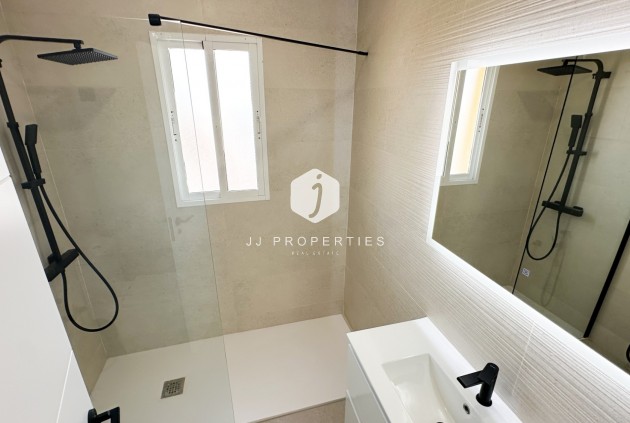 Tweedehands - Chalet -
Orihuela Costa - Costa Blanca