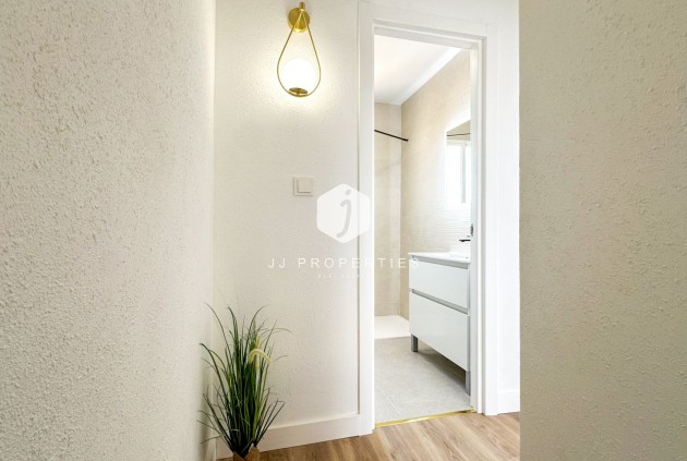 Tweedehands - Chalet -
Orihuela Costa - Costa Blanca